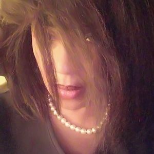 Meet your Posher, Ros